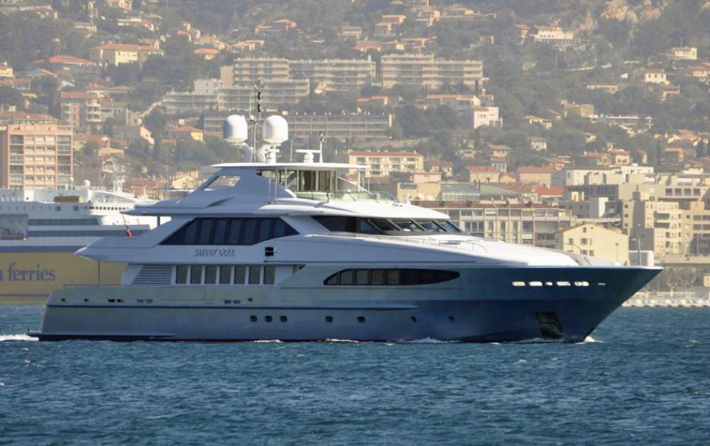 Yacht & Villa sell Heesen 46m Sweet Doll