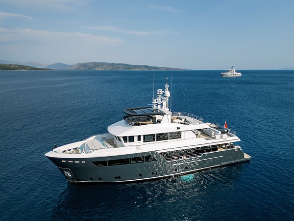 CANTIERE DELLE MARCHE DARWIN 102